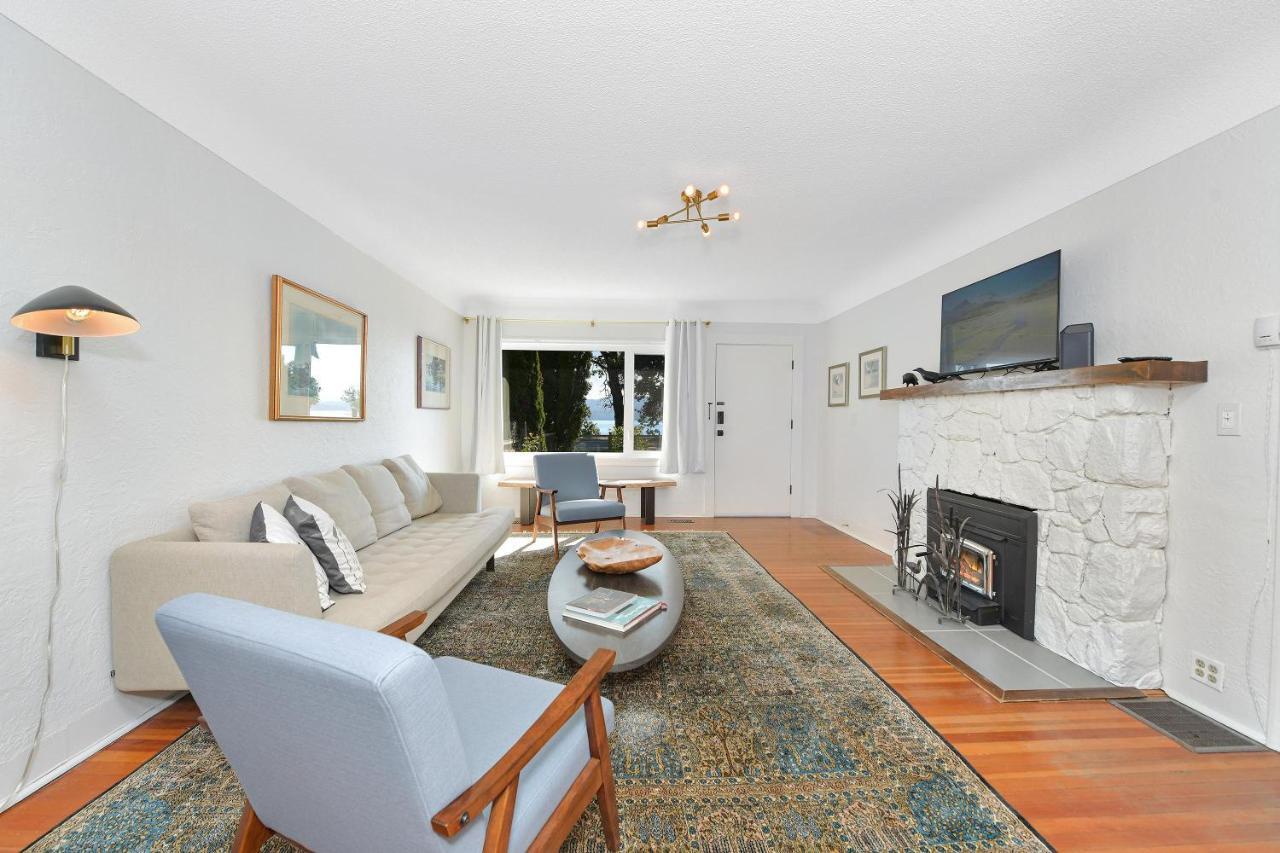 The Bayside Cottage North Saanich Exterior foto