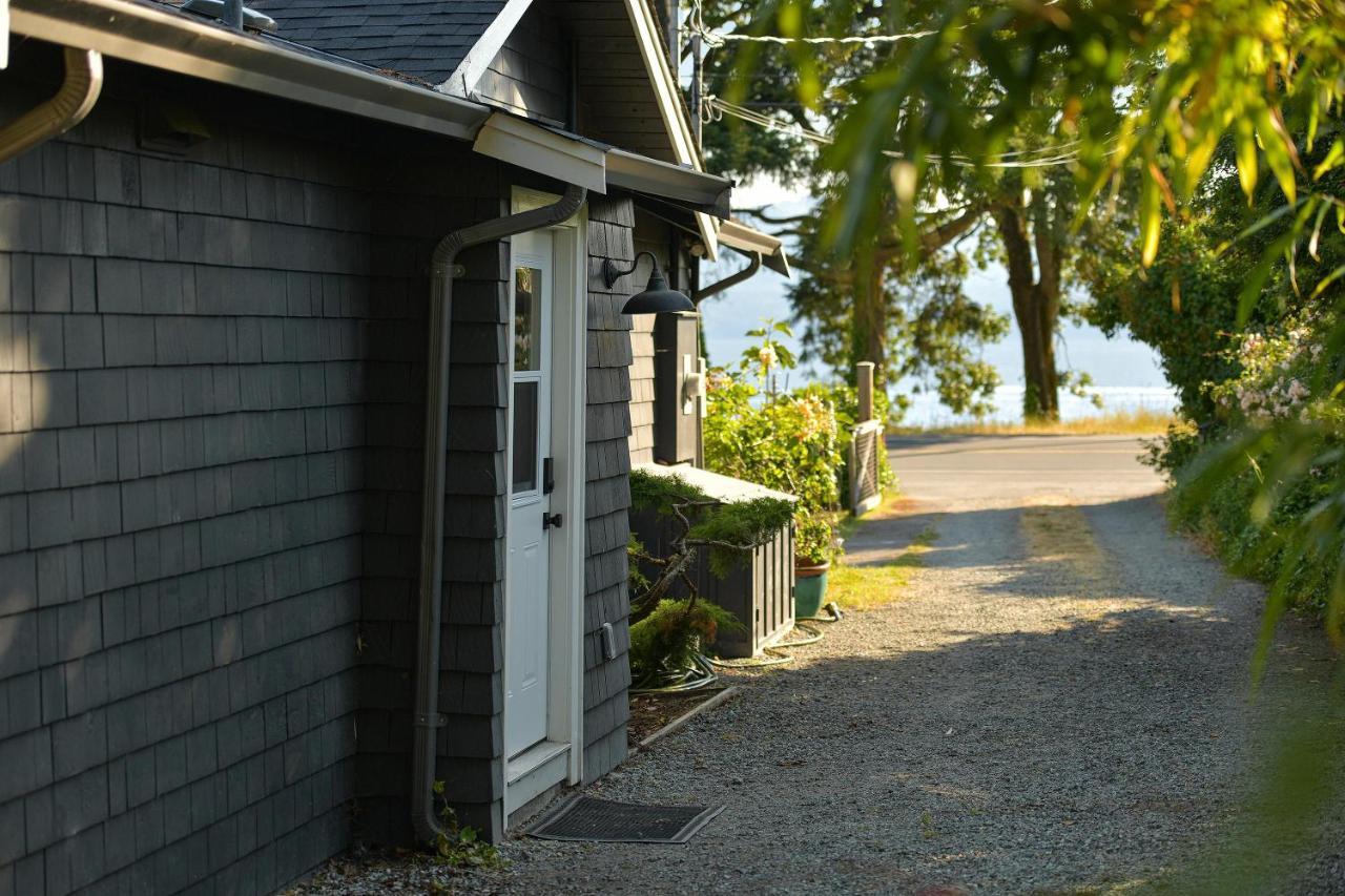 The Bayside Cottage North Saanich Exterior foto