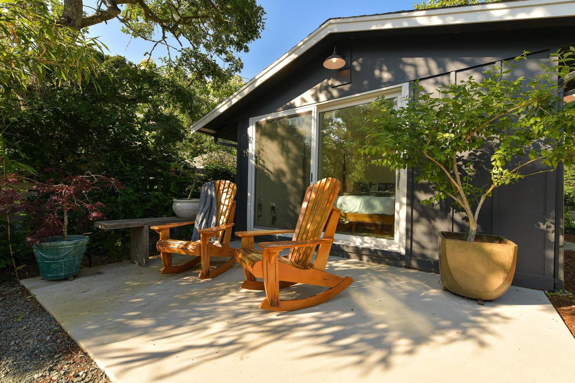 The Bayside Cottage North Saanich Exterior foto